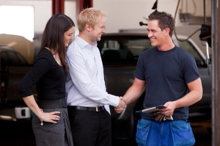 How Independent Garages Can Earn Customer Trust Online